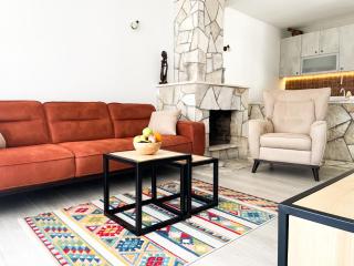 Cozy Karuč Home - Cetinje - 0