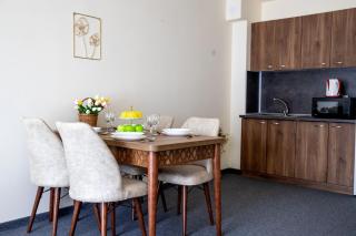 One-Bedroom Premium Apartment - Saints Constantine and Helena - 4