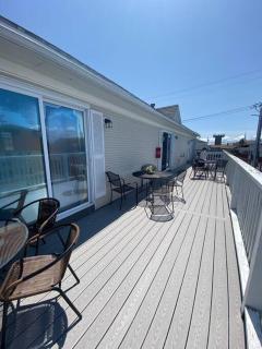 Lovely 2 bedroom with pool #2B - Hampton - 8