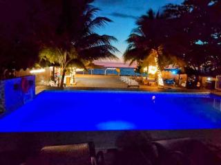 Sevens Hideaway Beach Resort - Siaton - 2