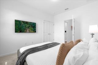 9 Bedrooms 7 Bathrooms Vernda Palms 2493 Sd - 2