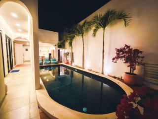 Villa Paros 3BR Greek Island Villa in Seminyak - Seminyak - 6