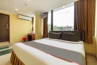 Super Collection O Raj Darbar Near City Centre - Salua - 9