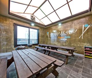 Boryoung Eagle Spark Pension - 2