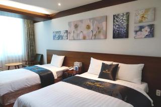 Prince Hotel - 1