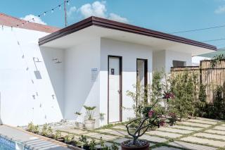 A Poolside Cafe Resort - Magalang - 1