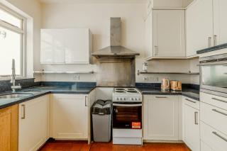 Immense 3BR House, Garden near Tooting Cmns, South - Londra - 1
