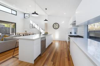 The Pelican - Stylish Poolside Oasis - Blairgowrie - 2