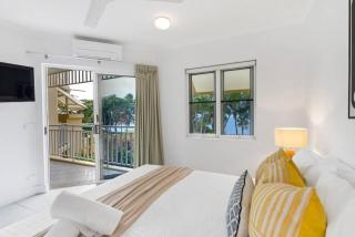 'Seashells' A Tropical Beachfront Escape - Trinity Beach - 7