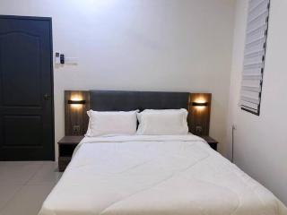 Modern Home Ipoh 10 to 14pax - Ipoh - 2