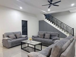 Modern Home Ipoh 10 to 14pax - Ipoh - 1