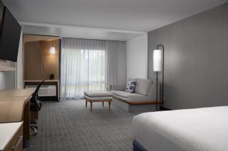 Courtyard by Marriott Philadelphia Bensalem - 4