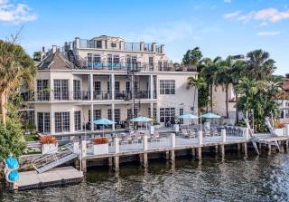 The Modern Castle Canal View Access Rooftop Living Greenhouse VlLLAS - Fort Lauderdale - 6