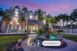 The Modern Castle Canal View Access Rooftop Living Greenhouse VlLLAS - Fort Lauderdale - 0