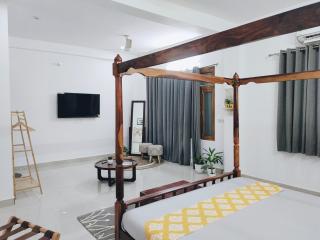 Dhara ganga view near Assi Ghat - 1