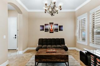 Luxury Retreat with Heated Pool & Hidden Game Room home - Queen Creek - 5