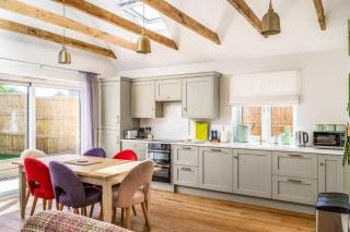 Bungalow Close to South Downs & Beach - Angmering - 4