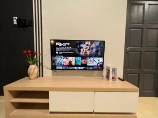 YOLO3 10PAX CentralTown Piano, PoolTable, Netflix - Kuantan - 7