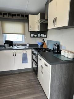 Lagoon Close Holiday Home - Pagham - 3