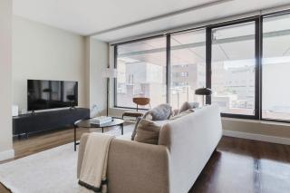 Blueground Chinatown wd nr green line bars BOS-1074 - 8