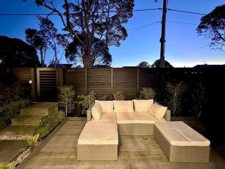Sparkling New 4Beds Family Home - Auckland - 1