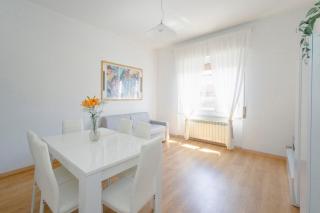 "L'Attico Bianco" city view 10 m a piedi dal mare - 7