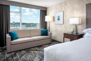 Sheraton Vancouver Guildford Hotel - Surrey - 2