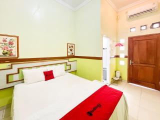 RedDoorz at Damar Mas Gunung Kelud Kediri - Kediri - 6