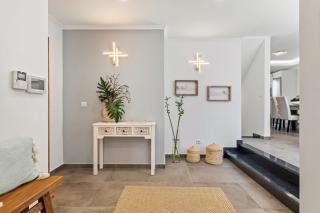Villa Camelia by Homie - 6
