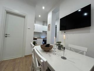 Charming Studio Apartment - Belgrad - 8