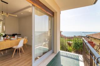 Lukas Lake View & Parking Place - Happy Rentals - Gardone Riviera - 2