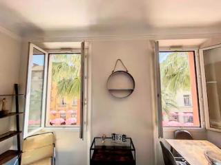 Centre ville - cosy appartement - sous les parapluies - Grasse - 3