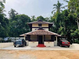 Neermathalam, a traditional kerala tharavadu - Palakkad - 0