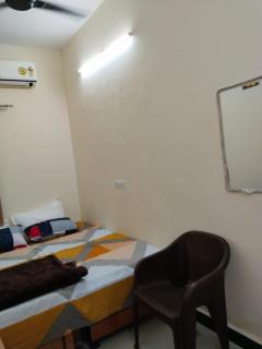 Kunj Villa Homestay - Ujjain - 4
