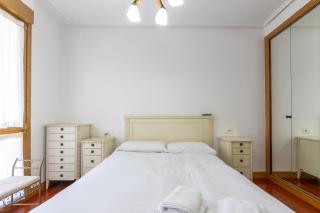 Bilbao BEC with parking by Aston Rentals - 3