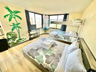 Ocean Canal Mountain View Steps from Waikiki Beach 6person - Honolulu - 0