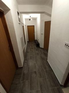 Pogled - 3