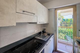 Henri Camille Real Estate- Mikaela - Studio with terrace - 5