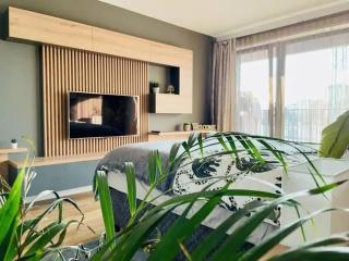 Joy City Stay Stylish - Brasov - 0