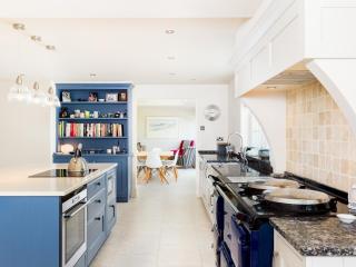 Luxurious Riverside 4Bed Family Home Tiddington Pass The Keys - Alveston - 6