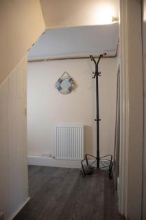 Beautiful North Bay seaside apartment, free parking and courtyard - Scarborough - 3