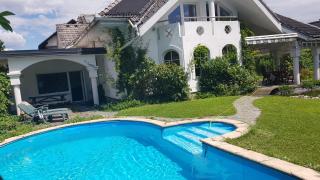 Rooms Adax with huge Garden, Swimming Pool and BBQ - Lubiana - 0