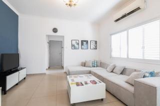 Two Bedrooms Stylish Apartment & Free Parking - Port & Beach TLV - Tel Aviv - 9