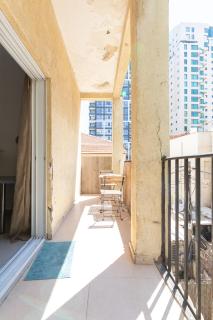 Two Bedrooms Stylish Apartment & Free Parking - Port & Beach TLV - Tel Aviv - 8