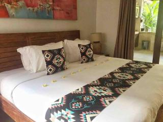 Seminyak Beach Villa Ashira SUPERB Location - 3