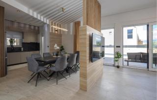 Awesome Home In Nin With House Sea View - Nin - 5