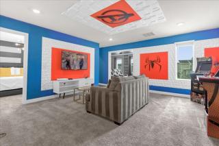 9 Bedrooms 5 Bathrooms Storey Lake 2742Ow - 1