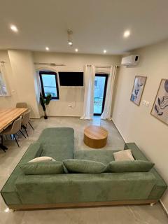 Eria's Luxury Suite - Galatás - 0