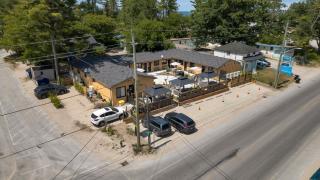 Adrians Suites - Wasaga Beach - 3