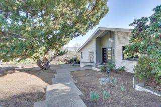 Medford Vacation Rental with En-Suite Bathrooms! - 8